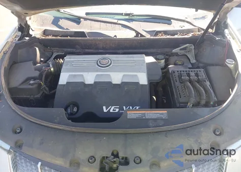 2010 Cadillac Srx Luxury Collection z USA, uszkodzony, nr VIN 3GYFNAEY4AS513272